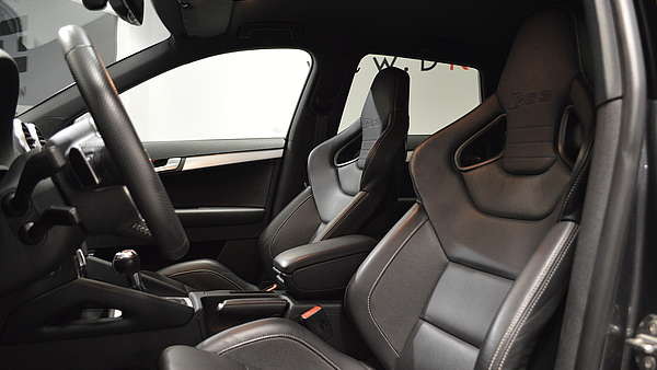 Audi RS3 Sportback 8P grau Foto 13