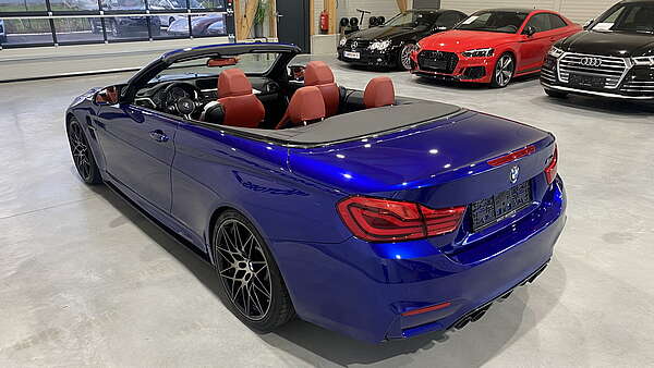 BMW M4 Cabrio LCI DKG Competition Foto 4