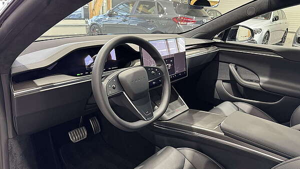Tesla Model S Plaid (1020 PS) Foto 15