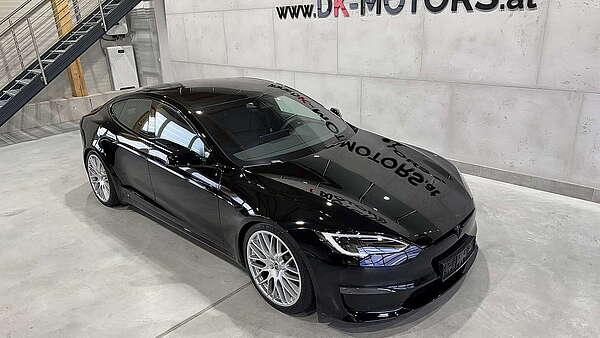 Tesla Model S Plaid (1020 PS) Foto 8