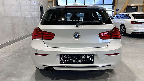 BMW 120d xDrive Sport Line Aut. 2019 Foto 7