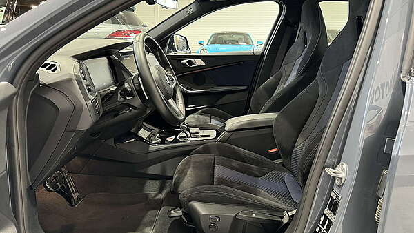BMW 120d xDrive (F40) Automatik M-Paket Foto 14