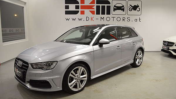 Audi A3 Sportback Sport Quattro S-Tronic 2.0 TDI Foto 0