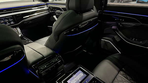 Audi A8 60 TFSI e PHEV Quattro Foto 39