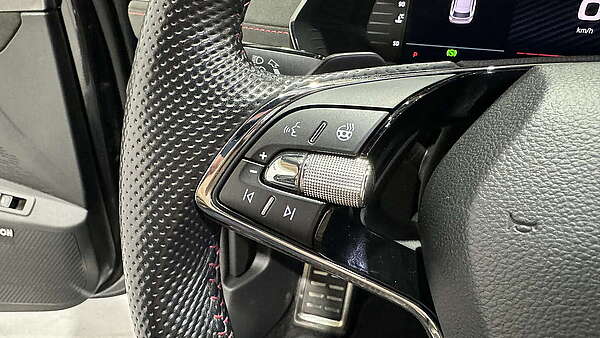 Skoda Octavia Combi RS 245 TSI DSG 2021 Foto 32