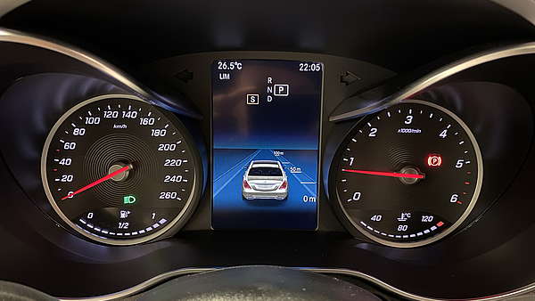 Mercedes C220d Coupe AMG Line Designo Foto 34