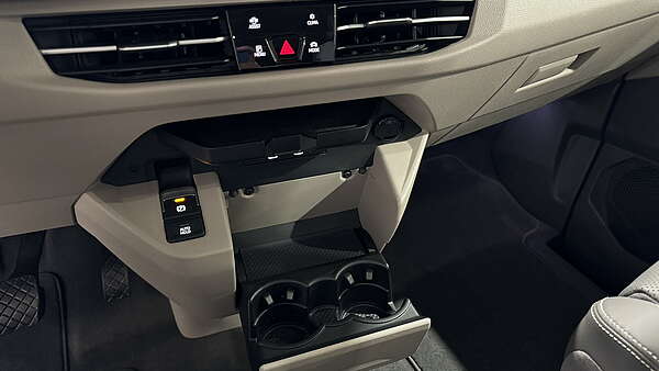 VW Multivan T7 1,4 TSI DSG Energetic eHybrid LR Foto 43