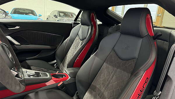 Audi TT 45 TFSI Competition Quattro S-Tronic 40 Jahre Edi Foto 15