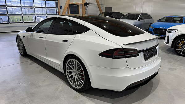 Tesla Model S Plaid 2023 Foto 4