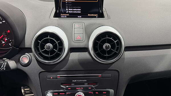 Audi A1 Sportback 1,4 TFSI S-Tronic S-Line Foto 25