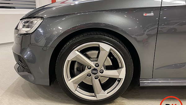 Audi A3 SB Sport Quattro 2.0 TDI Facelift S-Line Foto 9