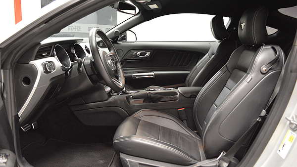 Ford Mustang Fastback 2.3 Eco Boost Foto 12