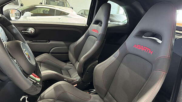 Abarth 695C Competizione 2023 Foto 15
