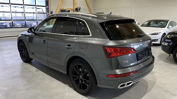 Audi Q5 55 TFSIe Sport Quattro Foto 6