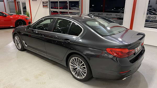 BMW 540i xDrive Autom. G30 Foto 11