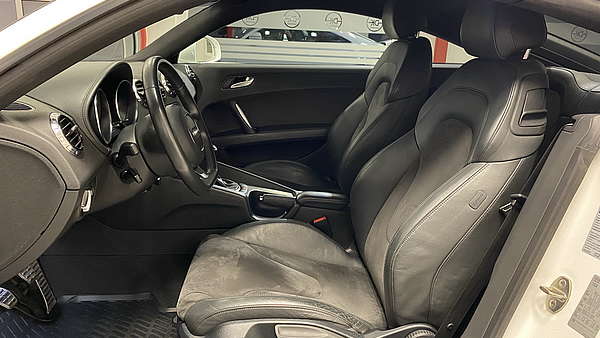Audi TT 1.8 TFSI Ibisweiß Foto 8
