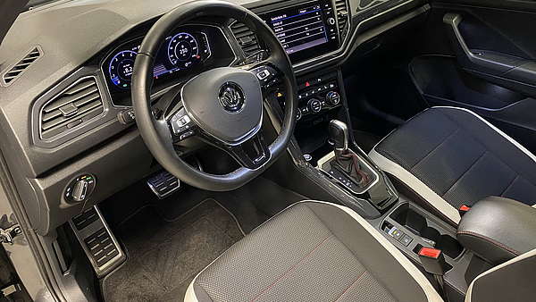 VW T-Roc 1,5 TSI DSG R-Line Foto 35