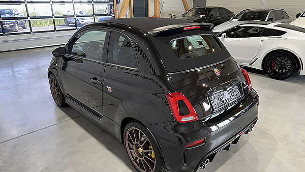 Abarth 695C Competizione 2023 Foto 4