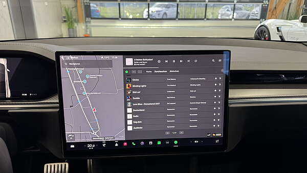 Tesla Model S Plaid 2023 Foto 24