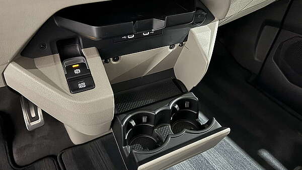 VW T7 Multivan 1,4 TSI Eco eHybrid 7 Sitzer KR Foto 33