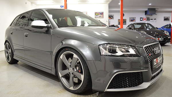 Audi RS3 Sportback 8P grau Foto 6