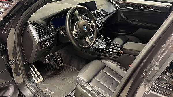 BMW X4 20d xDrive Autm. M-Paket 2018er Foto 14