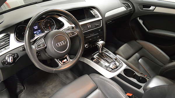 Audi A4 Avant 2.0 TDI Automatik S-Line 2015 Foto 11