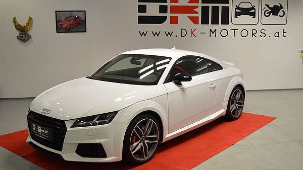 Audi TTS 8S weiß Foto 1