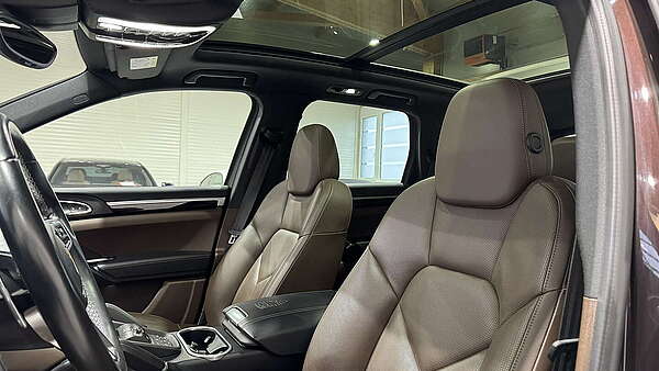 Porsche Cayenne S II FL 2016 Foto 13