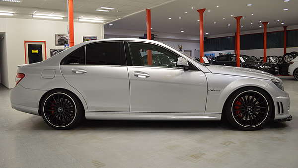 Mercedes C63 AMG Limo silber Foto 5