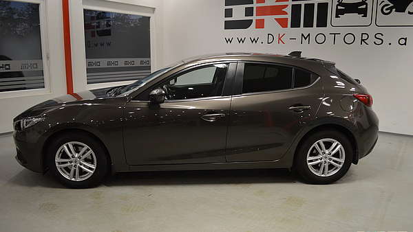 Mazda 3 G120 Attraction Foto 1