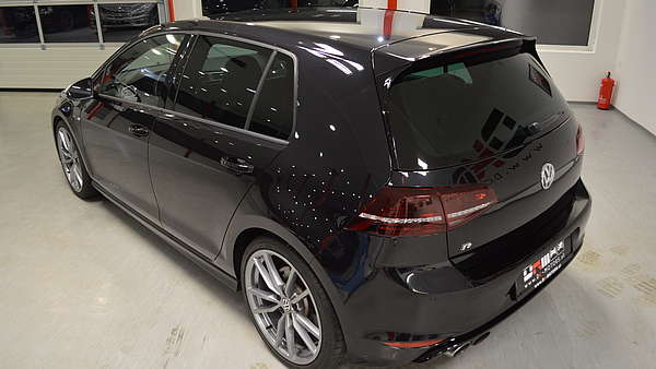 VW Golf 7R Handschalter schwarz Foto 13