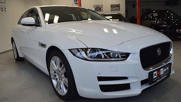 Jaguar XE 20d Prestige Autom. Foto 6