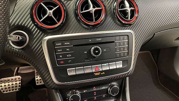 Mercedes A250 Sport 4Matic AMG Foto 23