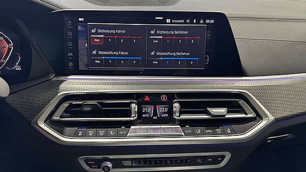 BMW X5 30d xDrive G05 M-Sport Carbon Schwarz 2022 Foto 44