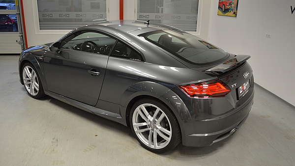 Audi TT 8S S-Line grau Foto 3