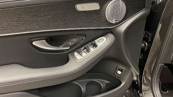 Mercedes GLC 220d 4Matic Aut. Kompakt (Facelift) Foto 18