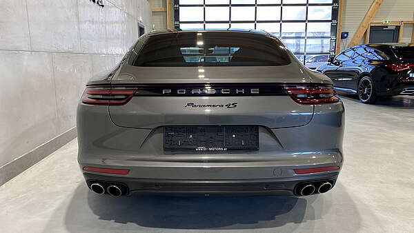 Porsche Panamera 4S Diesel V8 Foto 3