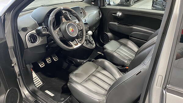 Abarth 595C Turismo grau matt 2020 Foto 13