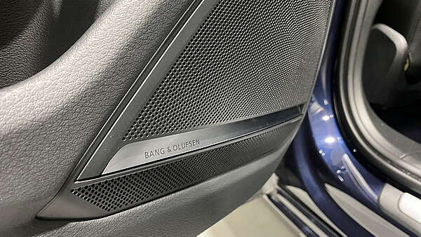Audi A6 Avant 45 TDI Sport Quattro S-Line Firmamentblau Foto 19
