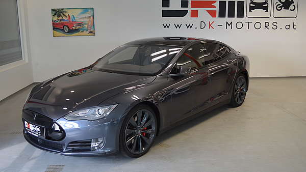 Tesla Model S P85D Foto 0