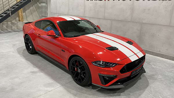 Ford Mustang V8 GT (Facelift) Foto 1