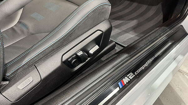 BMW M2 Competition DKG Originalzustand Foto 18