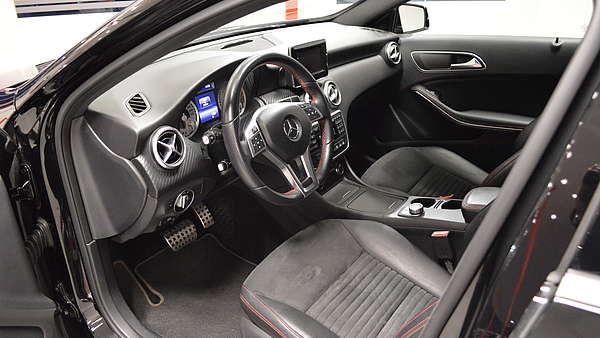 Mercedes A200 CDI AMG 4-Matic Autom. Foto 8