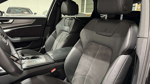 Audi A6 Avant 45 TDI Sport Quattro S-Line Mythos Schwarz Foto 12