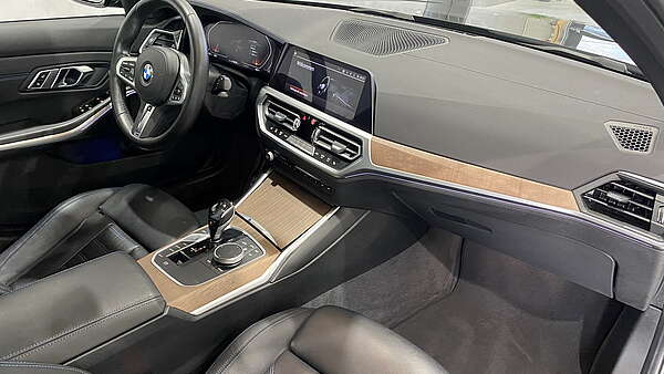BMW 330d xDrive M-Paket Limousine Aut. (G20) Foto 14
