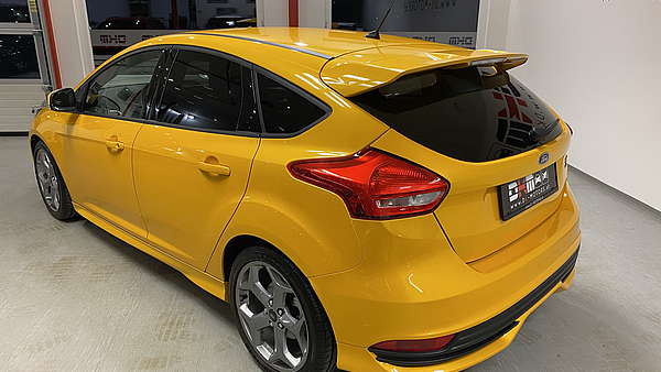 Ford Focus ST (Facelift) Foto 2