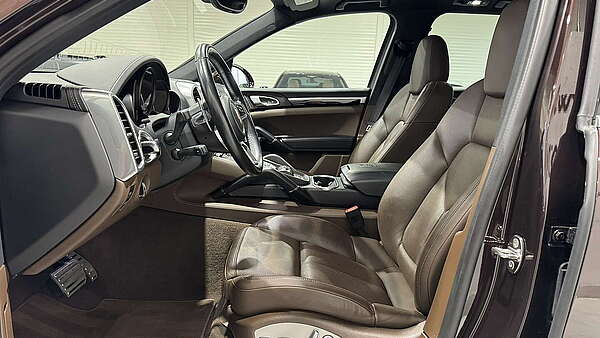Porsche Cayenne S II FL 2016 Foto 12