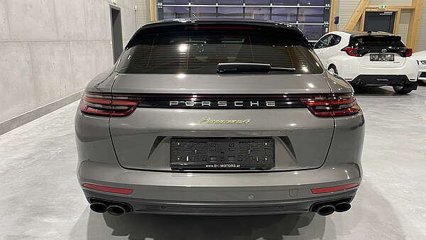 Porsche Panamera 4 e-Hybrid Sport Turismo Foto 7
