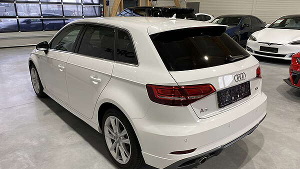 Audi A3 1,6 TDI S-Line Facelift Foto 6